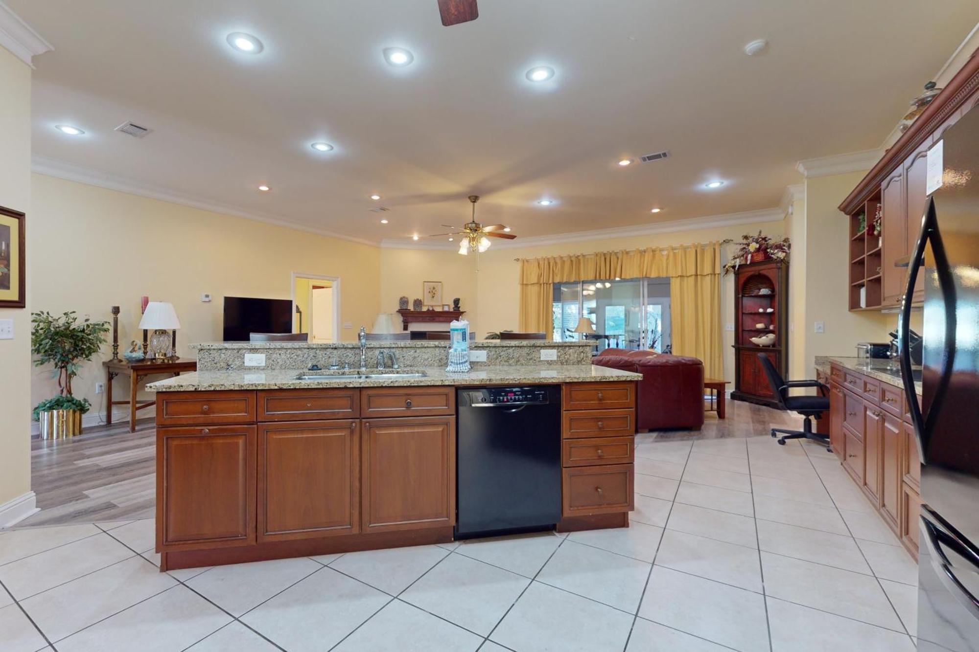 Destiny West Cincy In The Sun Villa Bagian luar foto