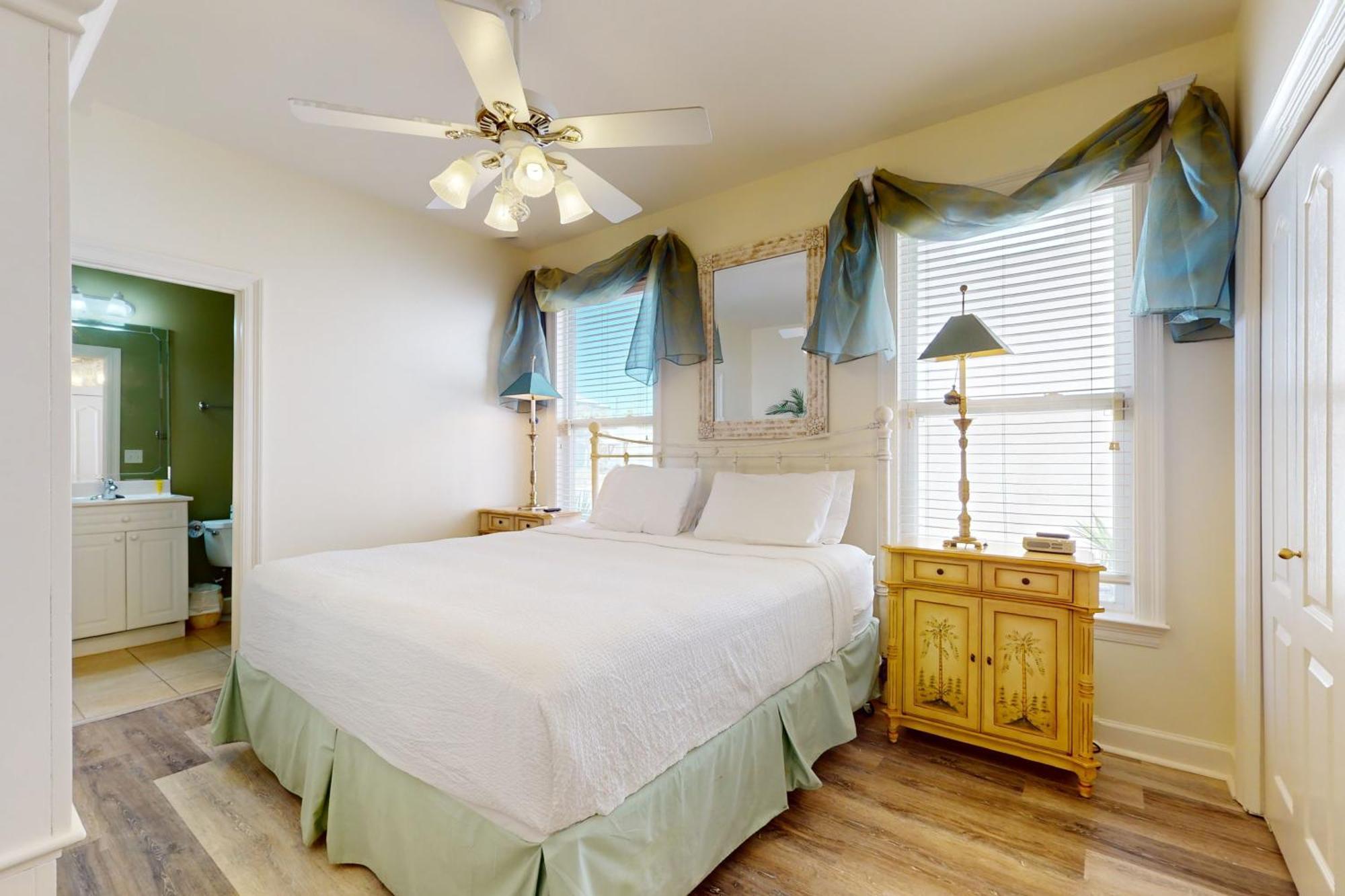 Destiny West Cincy In The Sun Villa Bagian luar foto
